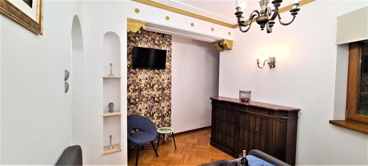 Central Arghezi University Square Appartement Boekarest Buitenkant foto