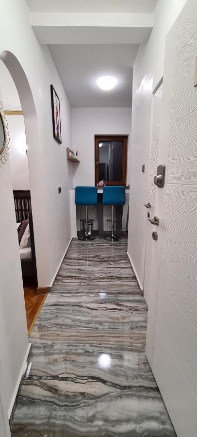 Central Arghezi University Square Appartement Boekarest Buitenkant foto