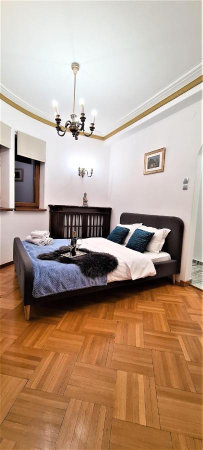 Central Arghezi University Square Appartement Boekarest Buitenkant foto